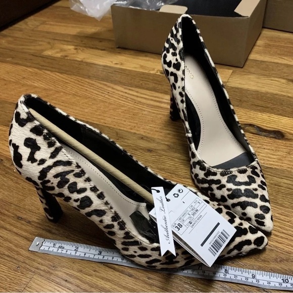 NWT Mango Leopard Heels Xenia Pony Hair Pointed Toe Pumps Size 38 / US 7.5 Black - Picture 3 of 9